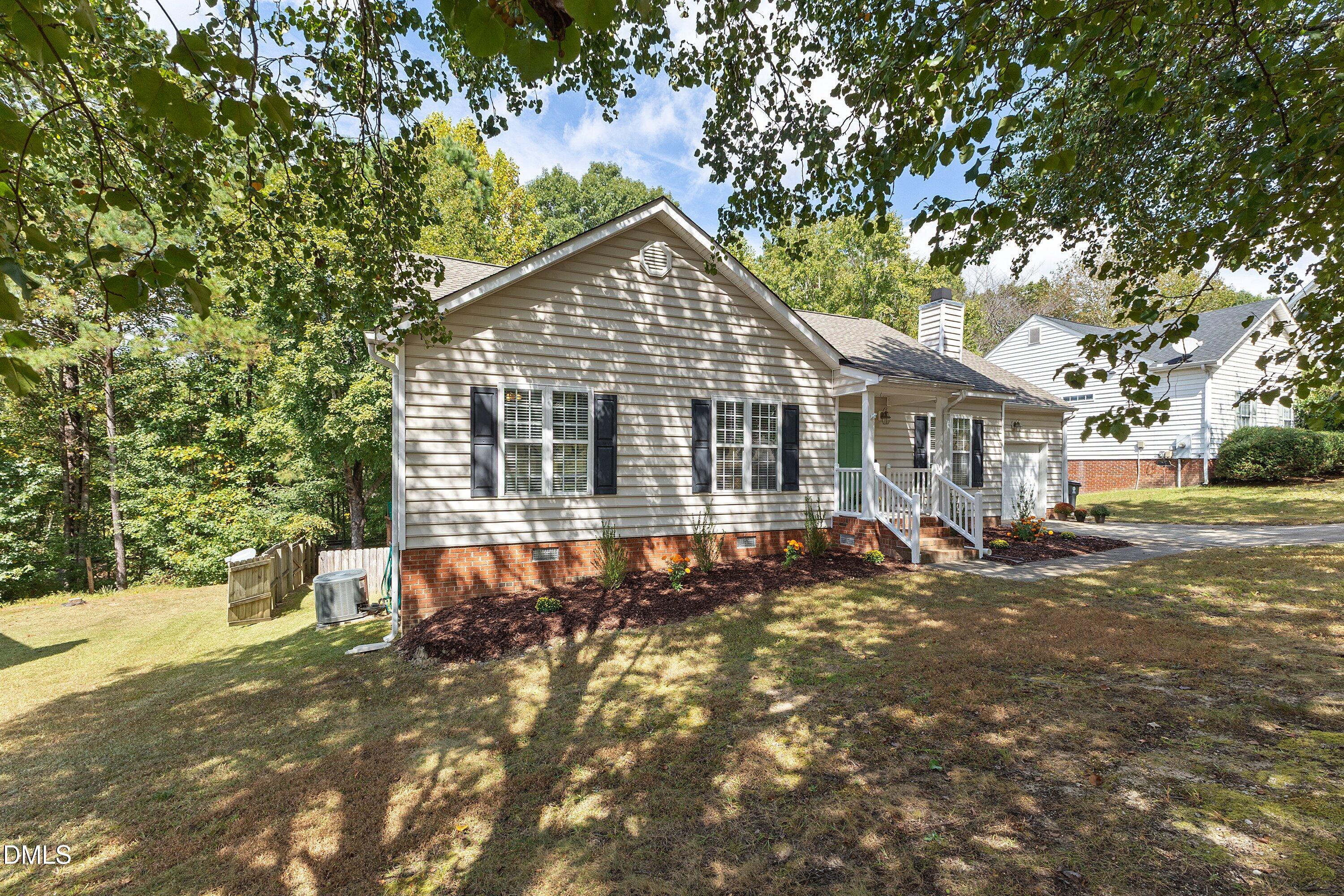 1122 Delham Road Knightdale, NC 27545 - Photo 6 of 40 02-1122 Delham Rd, Knightdale_2567