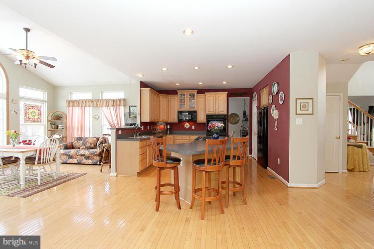 14415 Autumn Crest Road Boyds, MD 20841 - Photo 8 of 26 Kitchen