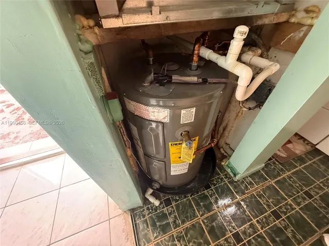 $240,000 | 1555 West 44th Place, Unit 305, Hialeah, FL 33012