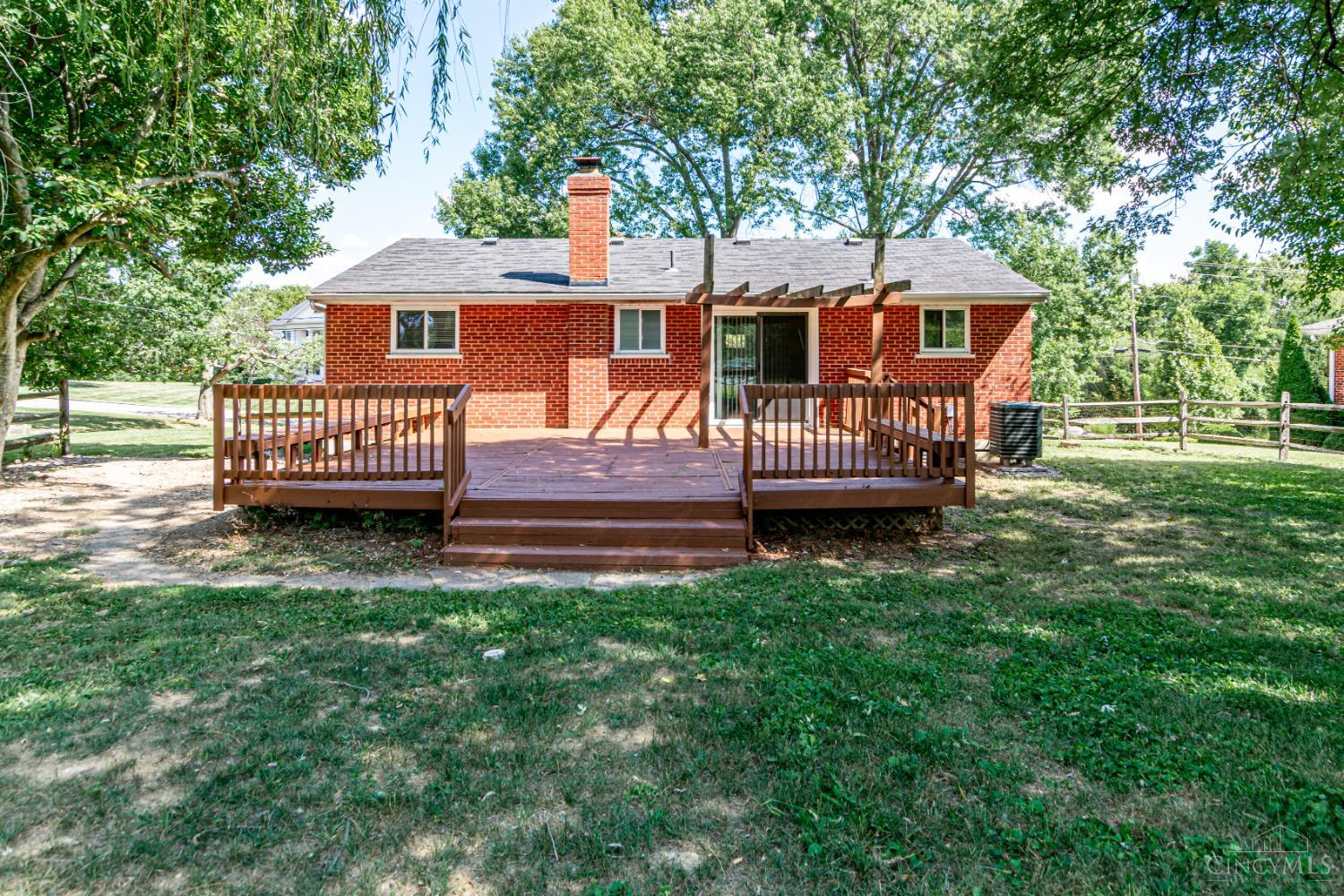 2659 Devils Backbone Road Cincinnati, OH 45233 - Photo 11 of 22
