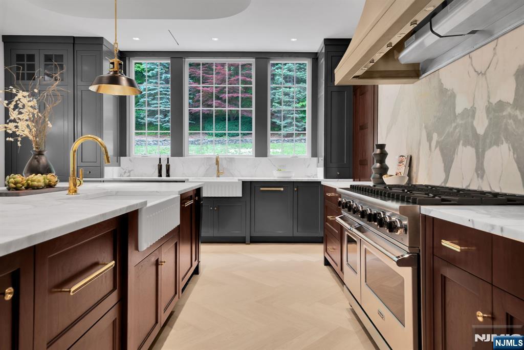 171 Campbell Road Bernardsville, NJ 07924 - Photo 4 of 50