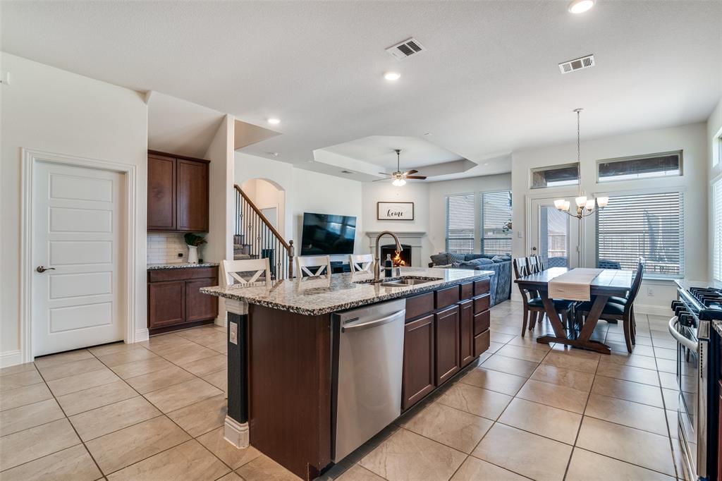 537 Declaration Way Fate, TX 75189 - Photo 7 of 39 a kitchen with lots of counter top space