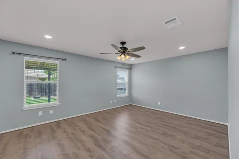 $339,500 | 310 Baldwin Street, Hutto, TX 78634