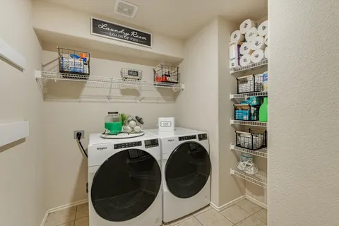 $339,500 | 310 Baldwin Street, Hutto, TX 78634