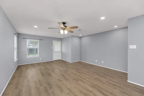 $339,500 | 310 Baldwin Street, Hutto, TX 78634