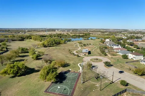 $339,500 | 310 Baldwin Street, Hutto, TX 78634