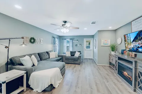 $339,500 | 310 Baldwin Street, Hutto, TX 78634