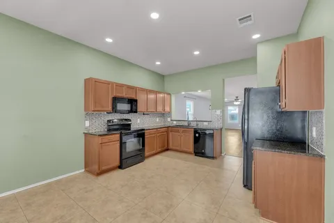 $339,500 | 310 Baldwin Street, Hutto, TX 78634