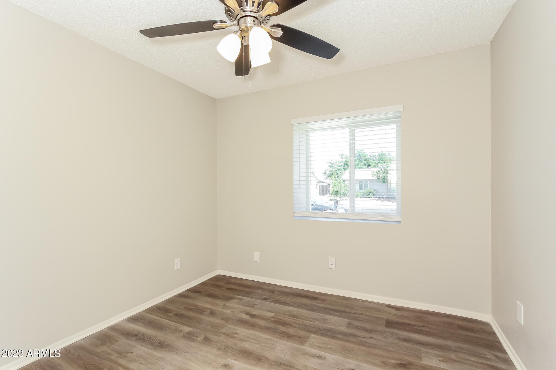 6127 West Nancy Road Glendale, AZ 85306 - Photo 11 of 16 011-photo-bedroom-11063625