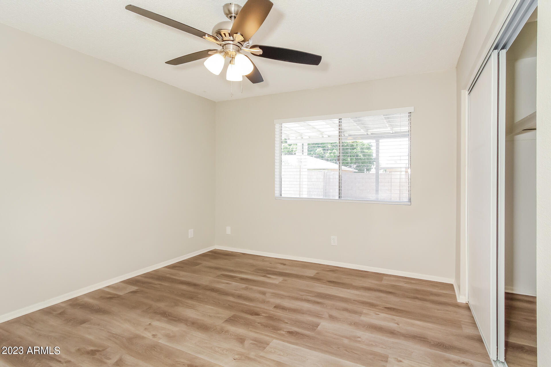 6127 West Nancy Road Glendale, AZ 85306 - Photo 6 of 16 006-photo-primary-bedroom-11063629