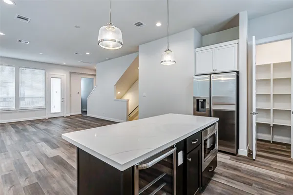 $2,900 | 2710 Grand Fountains Drive, Unit C, Houston, TX 77054