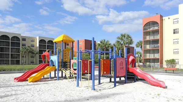 $1,978 | 2580 Northwest 56th Avenue, Unit 550309, Lauderhill, FL 33313