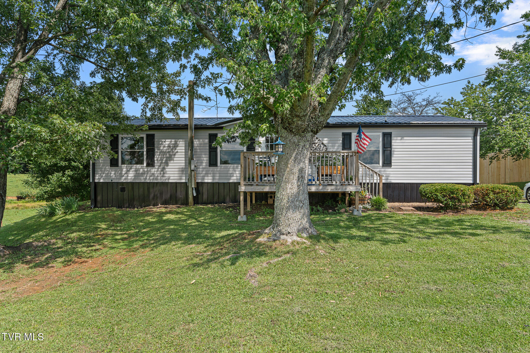 344 Roy Green Road Telford, TN 37690 - Photo 2 of 33 Roy Green Rd 28