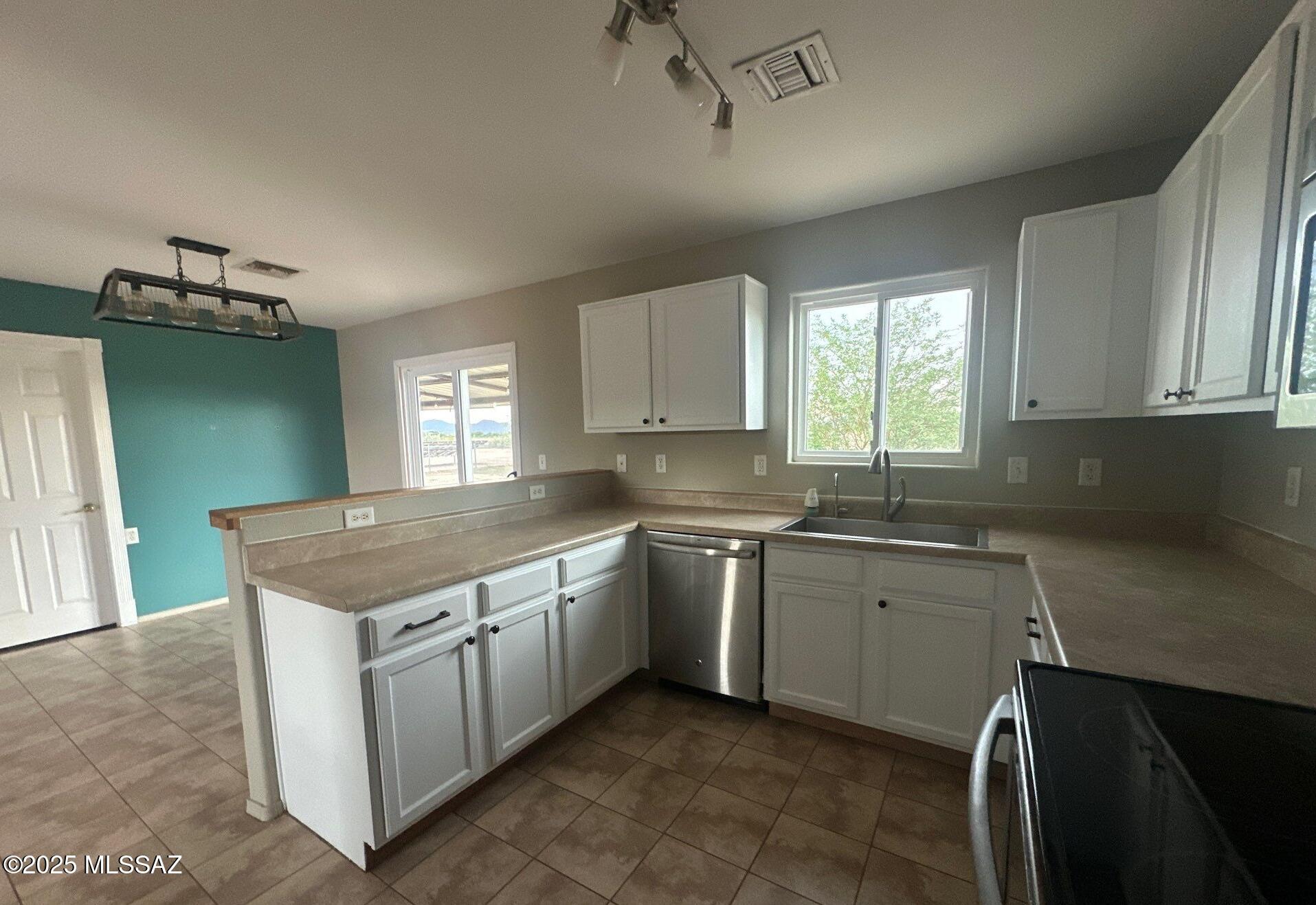 5065 North Sabi Road Marana, AZ 85653 - Photo 7 of 22