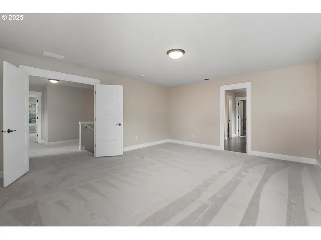 $715,000 | 8070 Southwest 195th Avenue, Beaverton, OR 97007