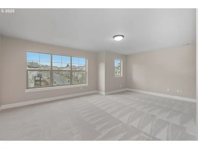 $715,000 | 8070 Southwest 195th Avenue, Beaverton, OR 97007