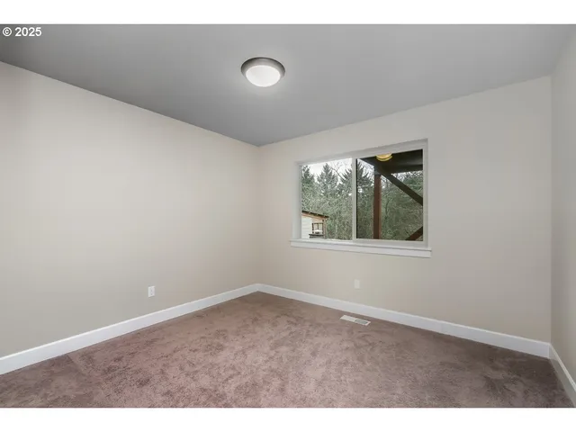 $715,000 | 8070 Southwest 195th Avenue, Beaverton, OR 97007