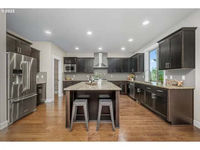 $715,000 | 8070 Southwest 195th Avenue, Beaverton, OR 97007