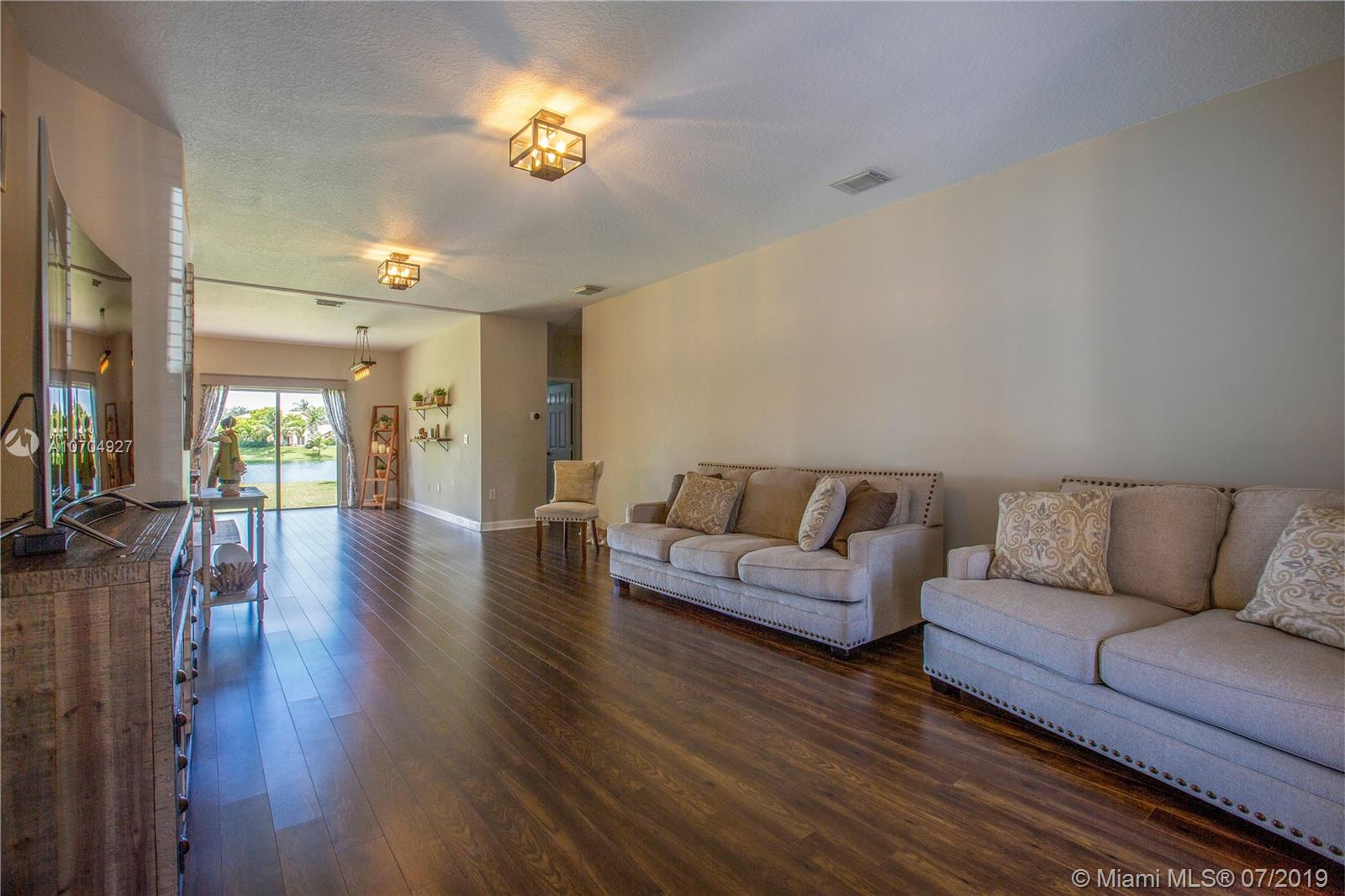 13563 Southwest 124th Avenue Road Miami, FL 33186 - Photo 3 of 18