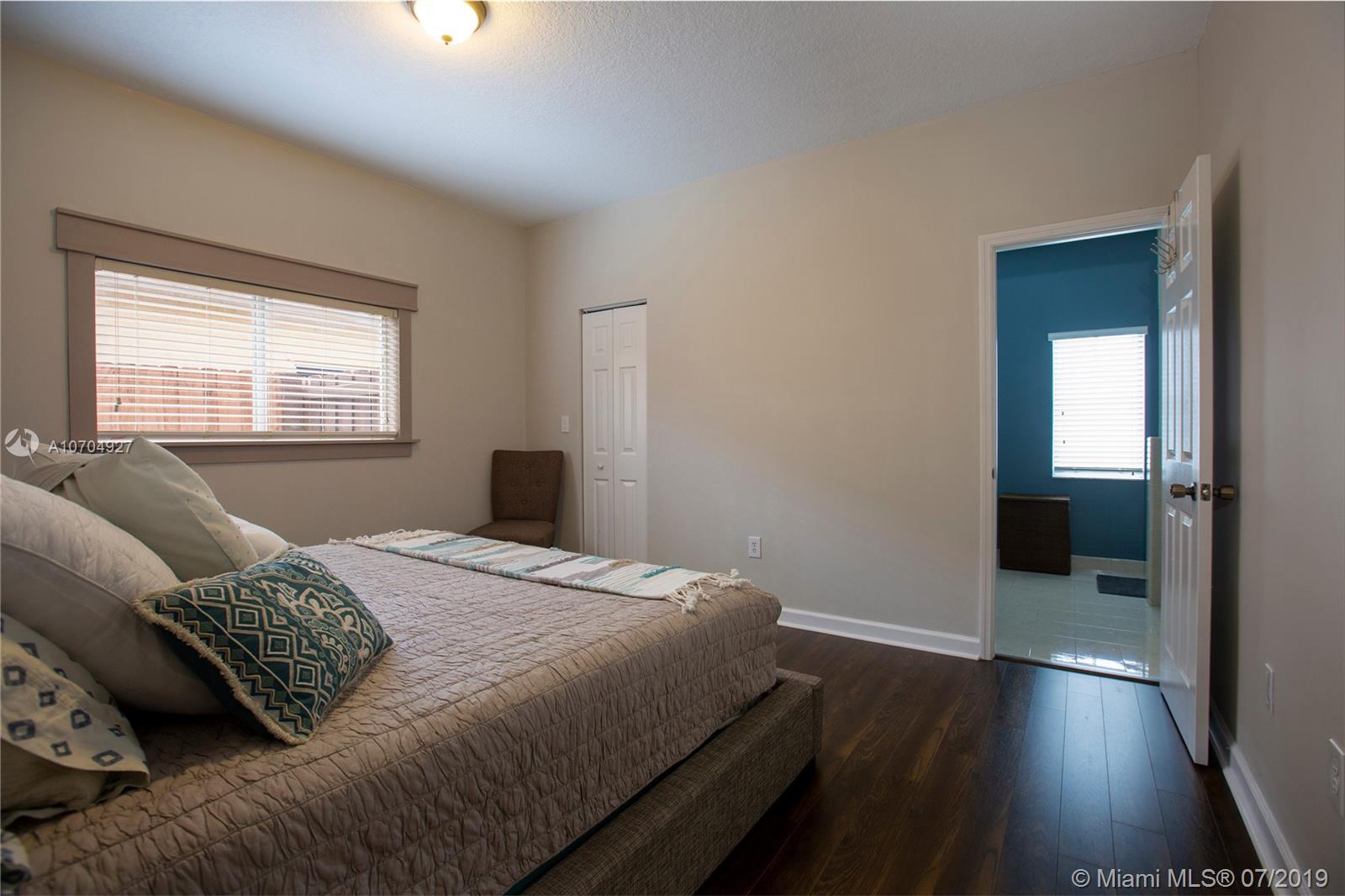 13563 Southwest 124th Avenue Road Miami, FL 33186 - Photo 10 of 18