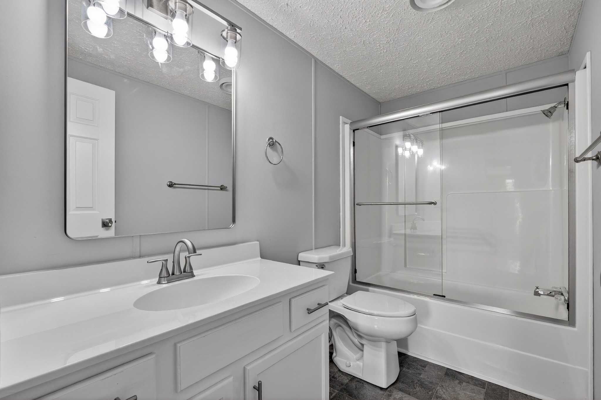 560 Old Huntsville Road Fayetteville, TN 37334 - Photo 22 of 32 a bathroom with a toilet sink and shower