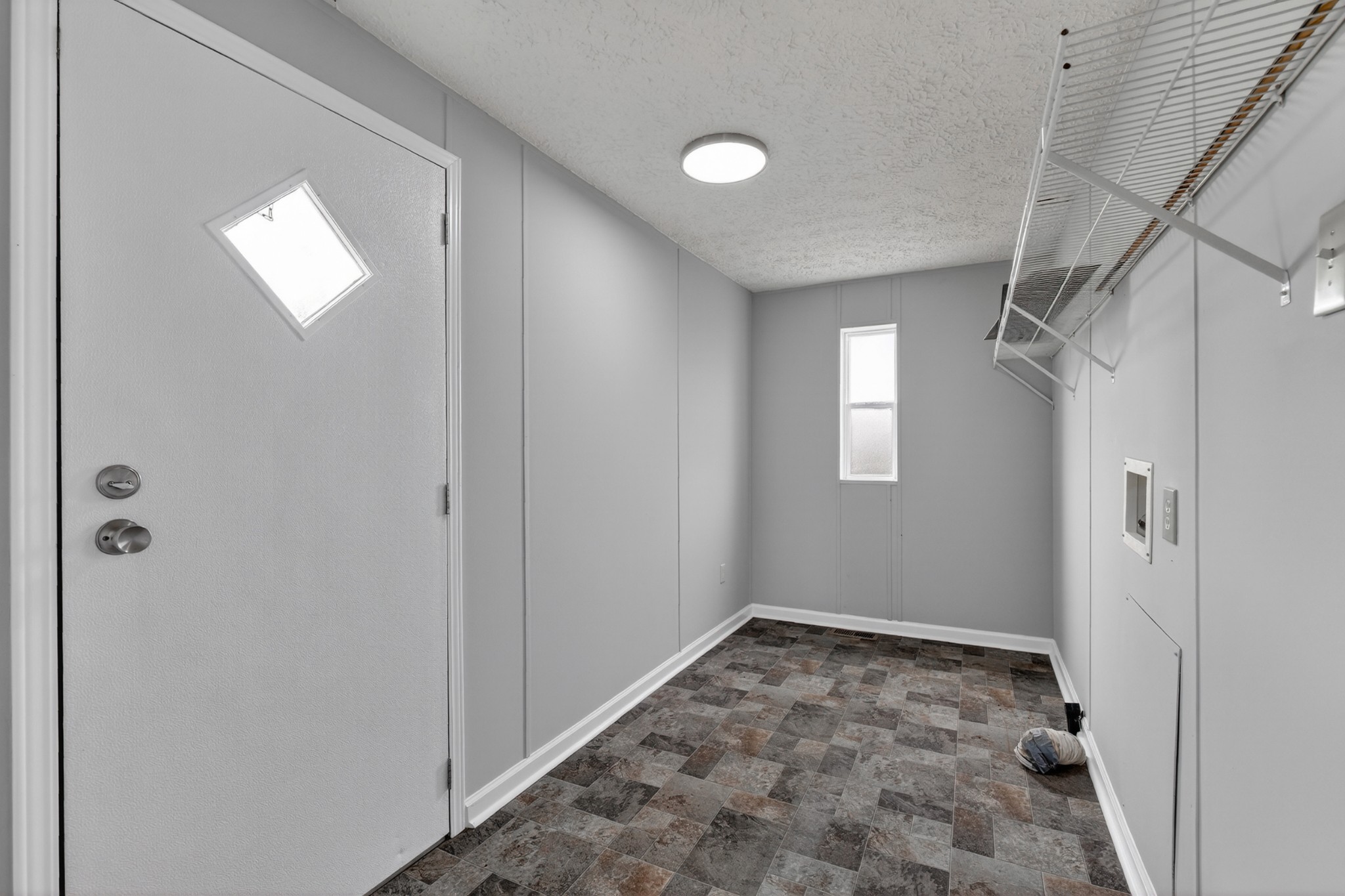 560 Old Huntsville Road Fayetteville, TN 37334 - Photo 24 of 32 a view of a hallway