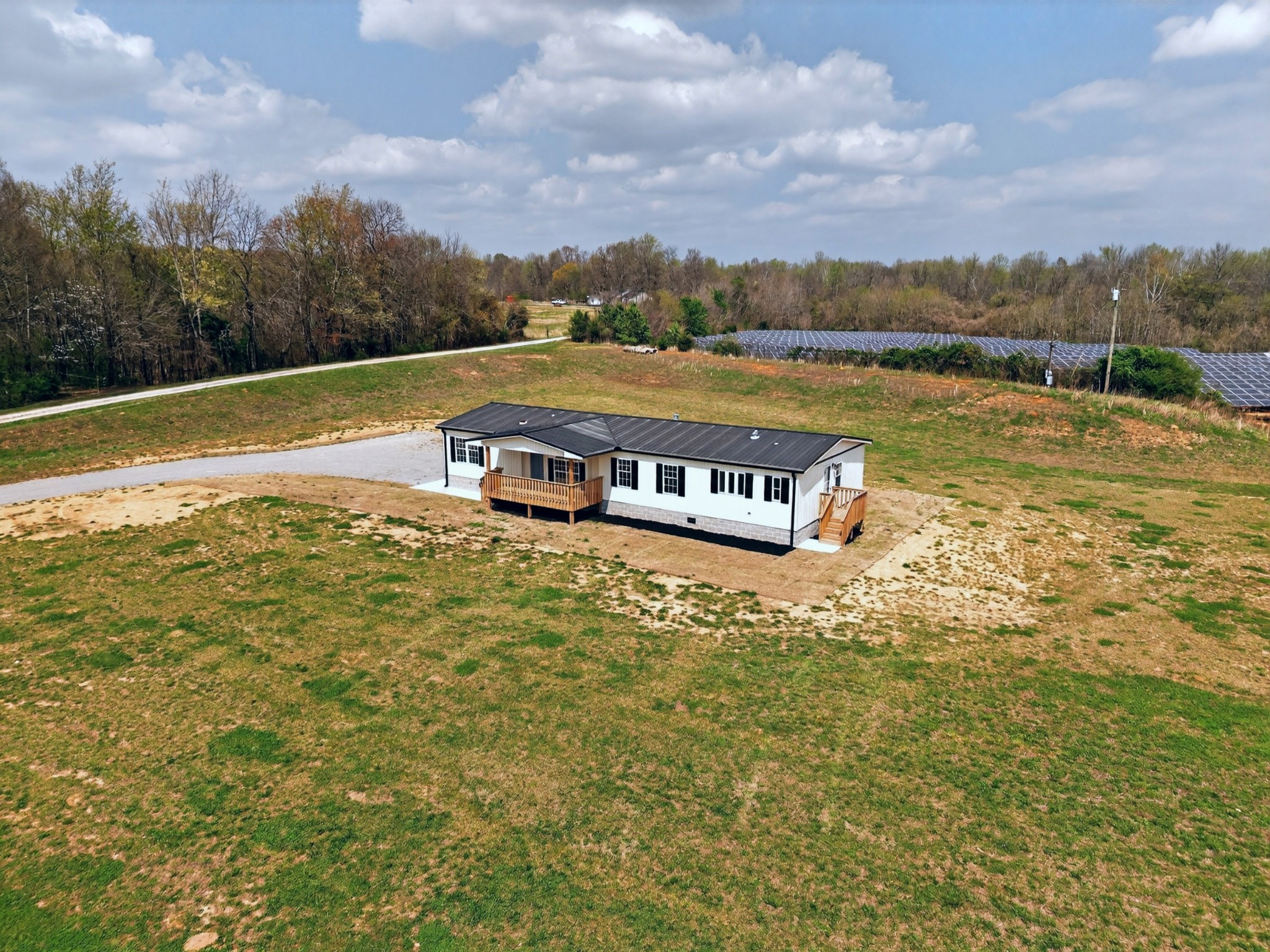 560 Old Huntsville Road Fayetteville, TN 37334 - Photo 26 of 32 a view of a city with an ocean