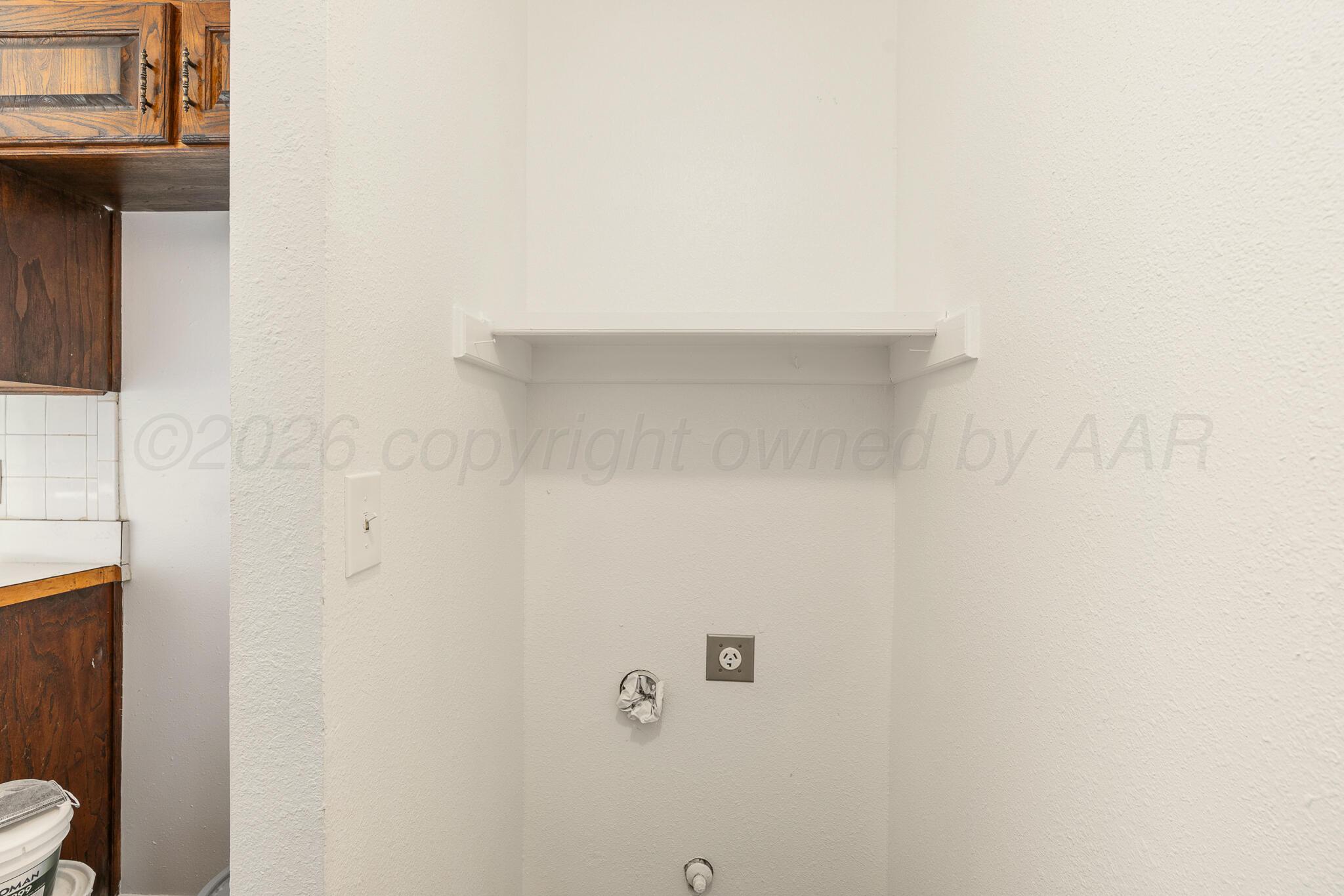 1815 Estes Street Amarillo, TX 79107 - Photo 13 of 15 Utility Room