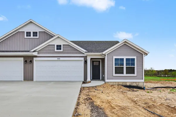 $419,900 | 949 Scioto Drive Northwest, Unit 17, Comstock Park, MI 49321