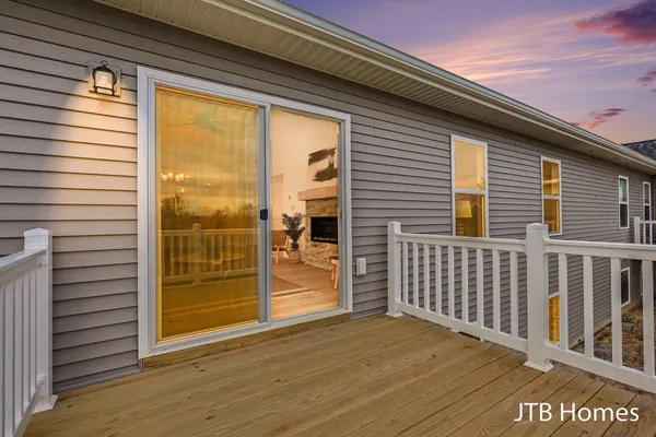 $419,900 | 949 Scioto Drive Northwest, Unit 17, Comstock Park, MI 49321