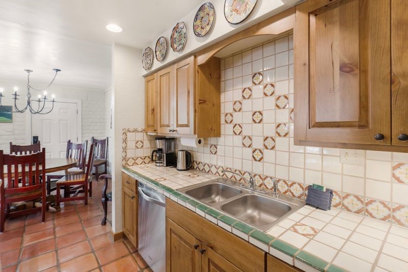 320 Artist, Unit 9 Santa Fe, NM 87501 - Photo 5 of 27 Gallery Image 5