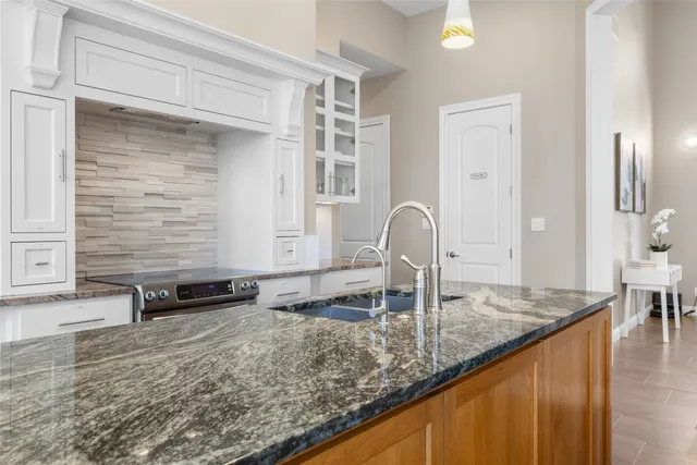 $4,500 | 1017 South Quinlan Park Road, Austin, TX 78732