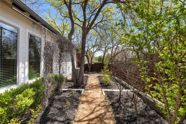 $4,500 | 1017 South Quinlan Park Road, Austin, TX 78732