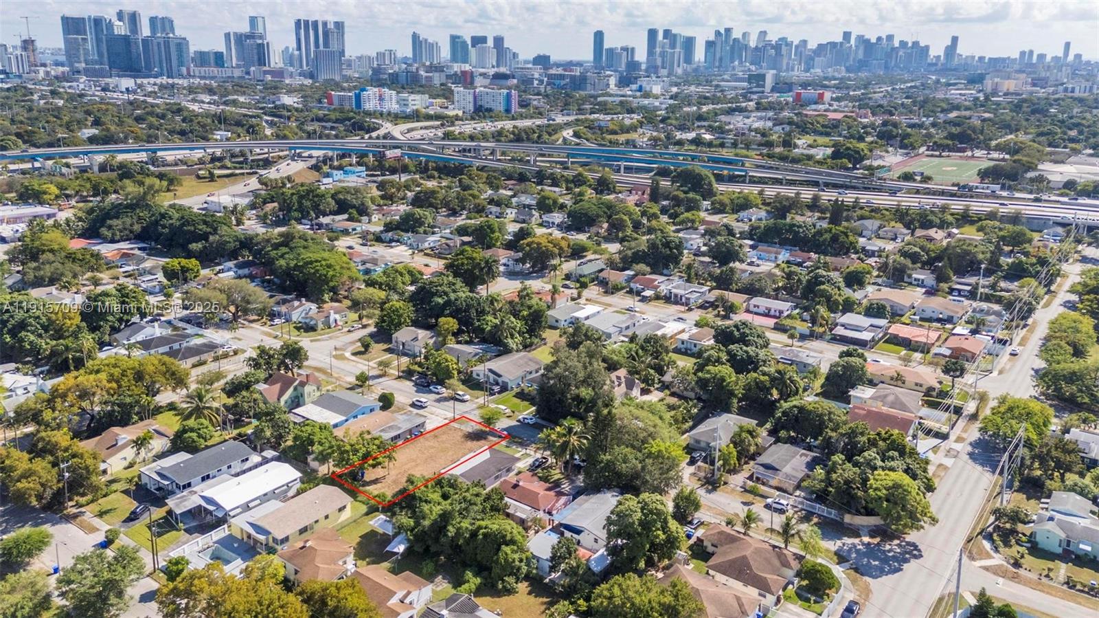 915 Northwest 44th Street Miami, FL 33127 - Photo 30 of 36