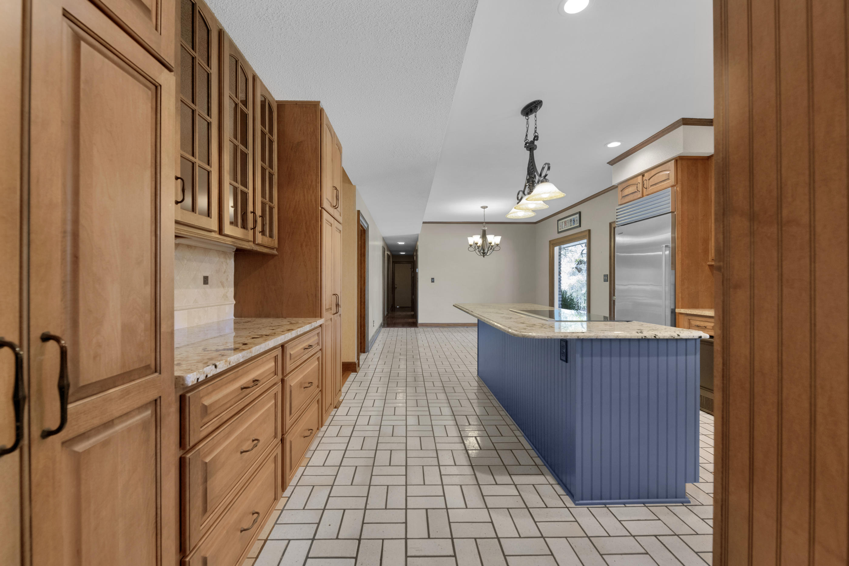 1 Lindley Road Crestview, FL 32536 - Photo 29 of 80 a large kitchen with stainless steel appliances a large counter top space
