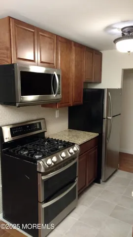 $2,600 | 32 Manchester Court, Unit D, Freehold, NJ 07728