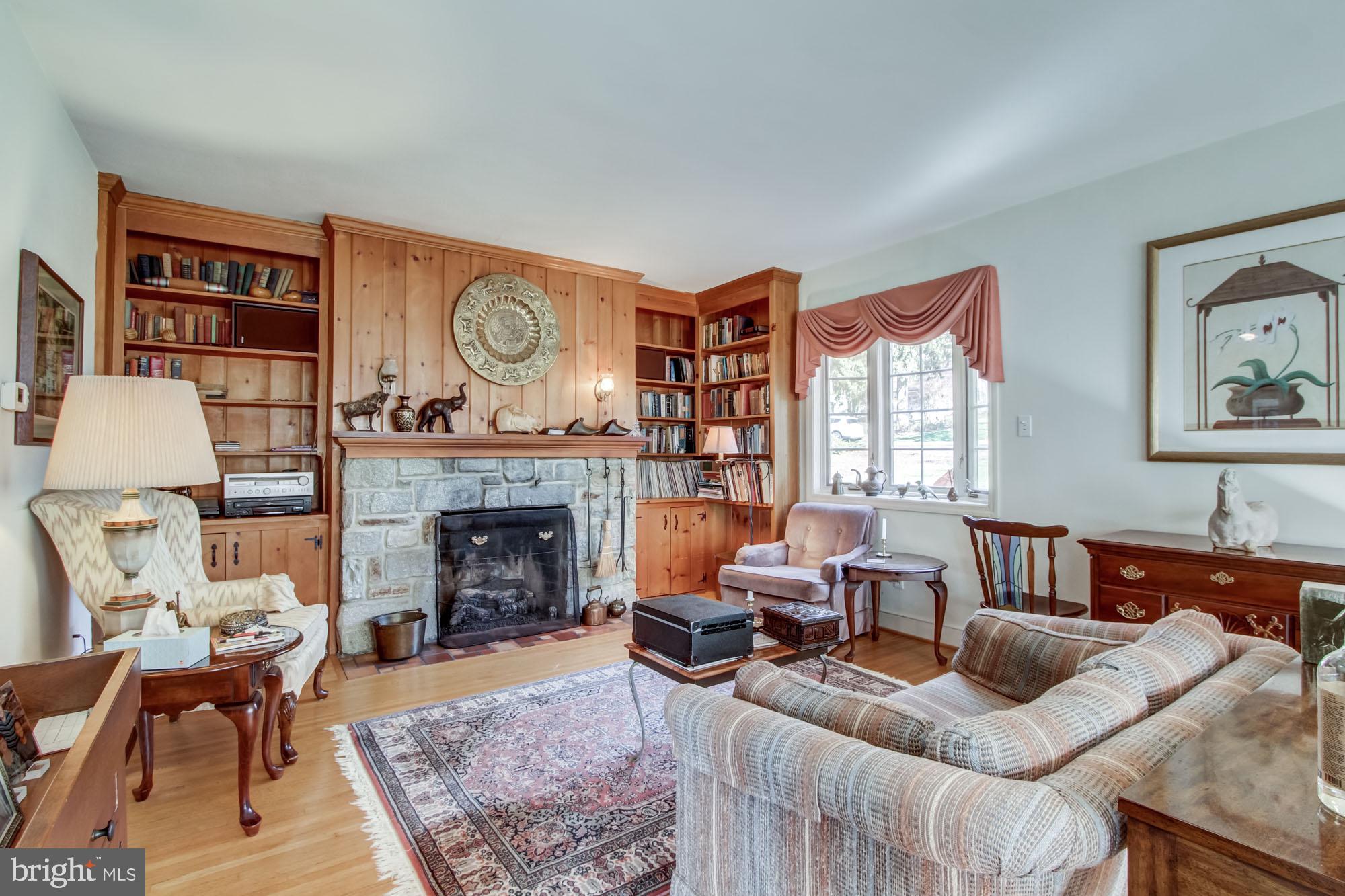 12 Stanyon Road York, PA 17403 - Photo 5 of 38 Gallery Image 5