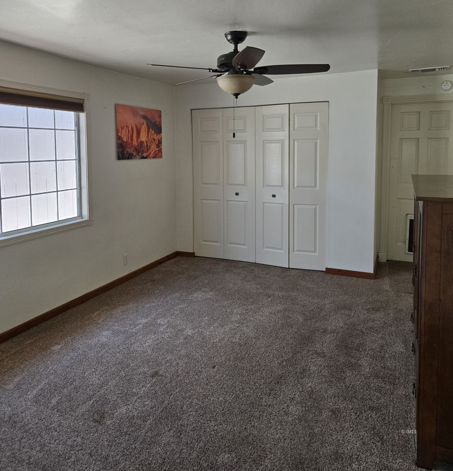 1443 Shelly Creek Road Bishop, CA 93514 - Photo 5 of 19 Off Entry Room