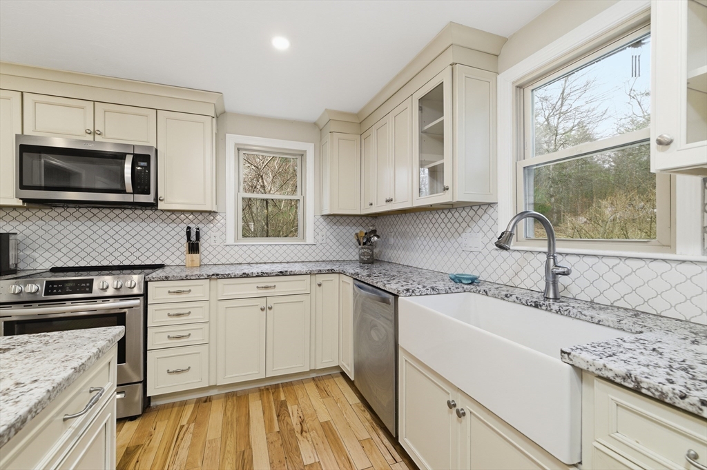 18 Russell Trufant Road Carver, MA 02330 - Photo 9 of 26