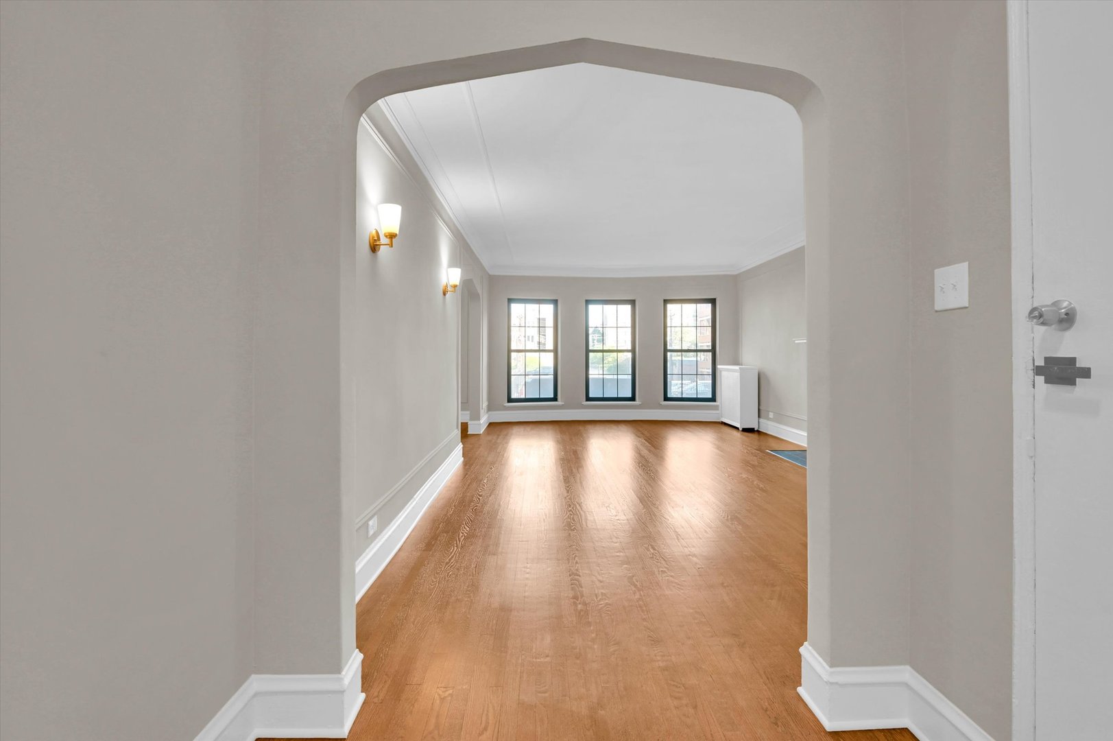 2213 East 68th Street, Unit 1E Chicago, IL 60649 - Photo 12 of 35