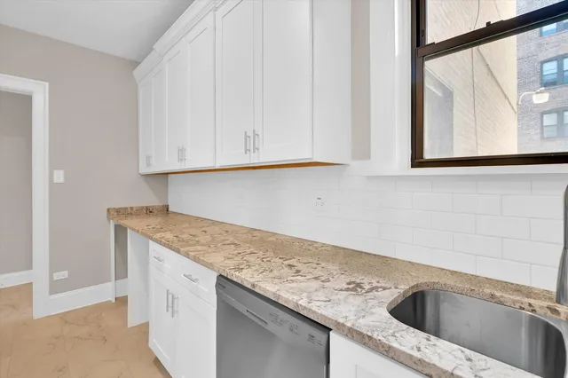$134,900 | 2213 East 68th Street, Unit 1E, Chicago, IL 60649