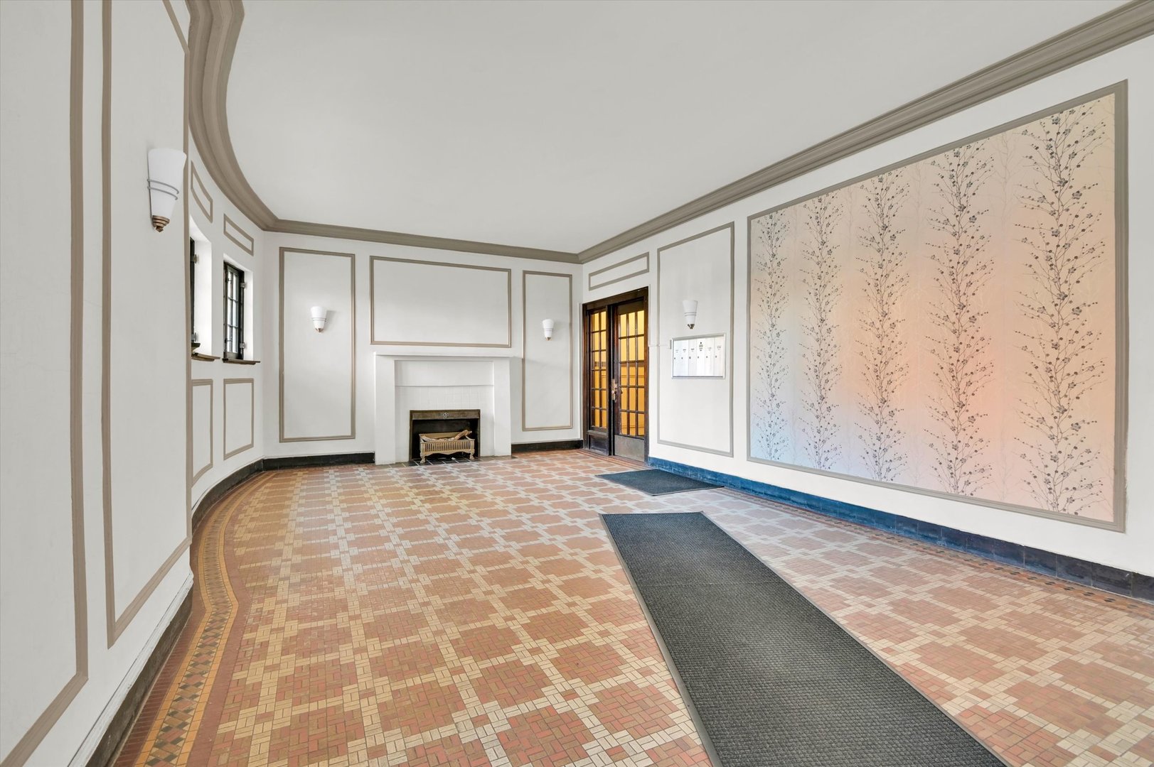 2213 East 68th Street, Unit 1E Chicago, IL 60649 - Photo 5 of 35