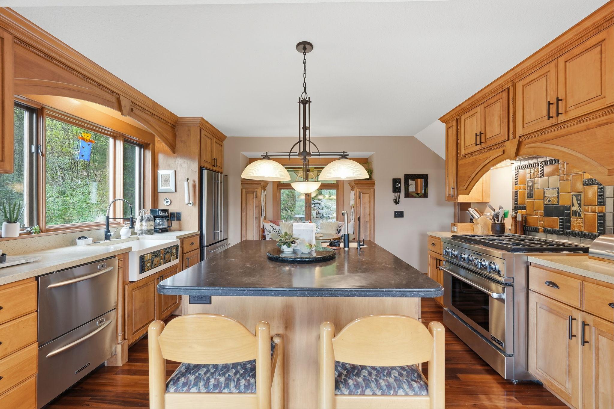 469 County Road East Hudson, WI 54016 - Photo 8 of 29 Gallery Image 8