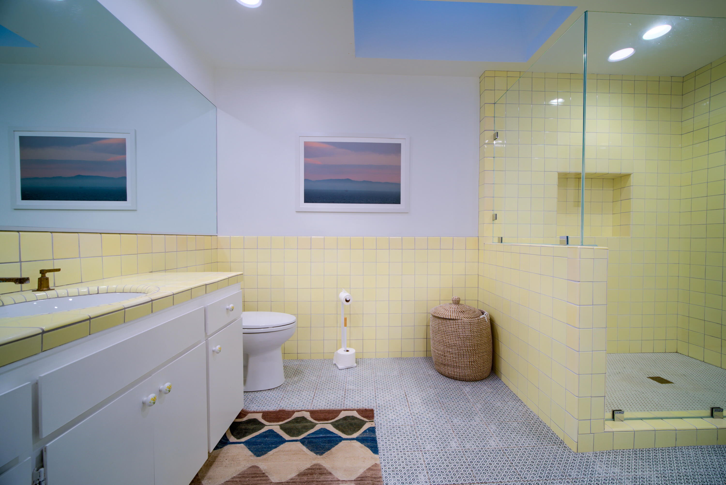 3330 Foothill Road Carpinteria, CA 93013 - Photo 53 of 78 guest bathroom III