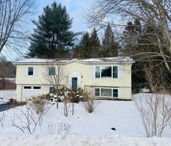 $425,000 | 8 Short Avenue, Hooksett, NH 03106