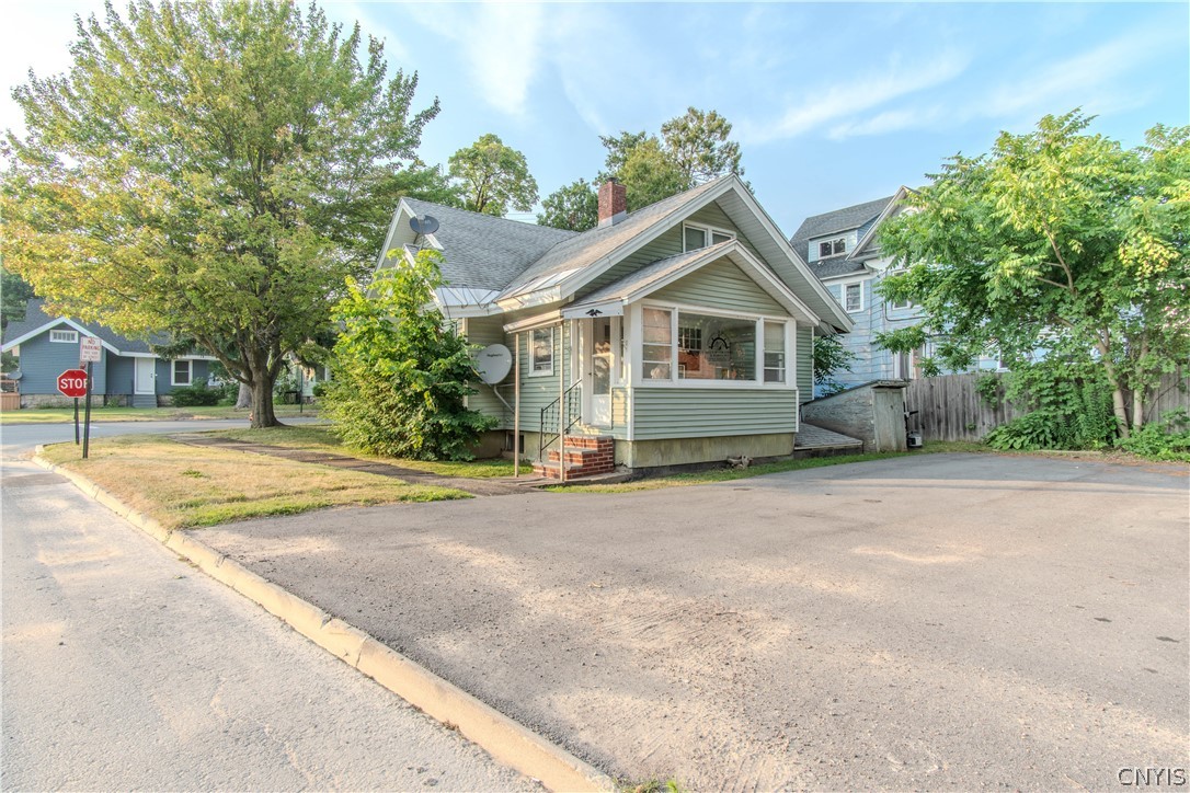 17 Crossmon Street Alexandria, NY 13607 - Photo 5 of 41