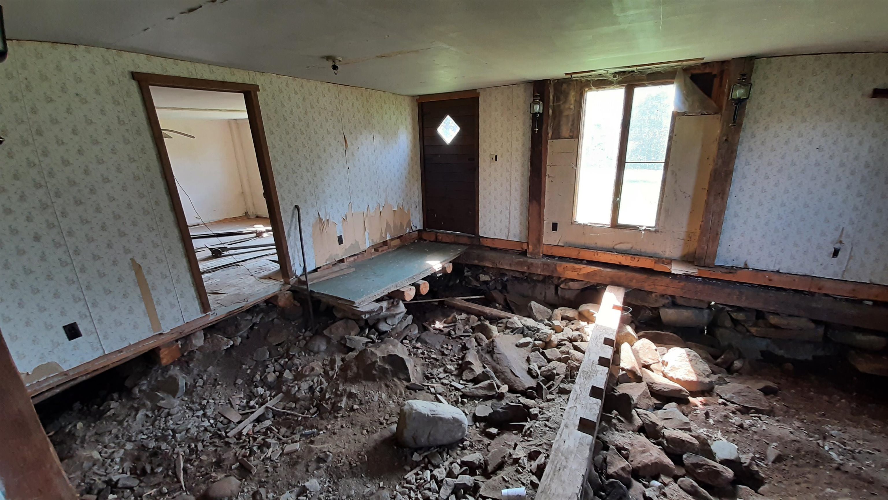 1691 Summit Road Mount Holly, VT 05758 - Photo 7 of 26 Gallery Image 7