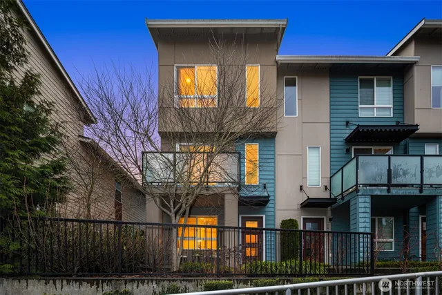 $725,000 | 14685 35th Court Northeast, Lake Forest Park, WA 98155