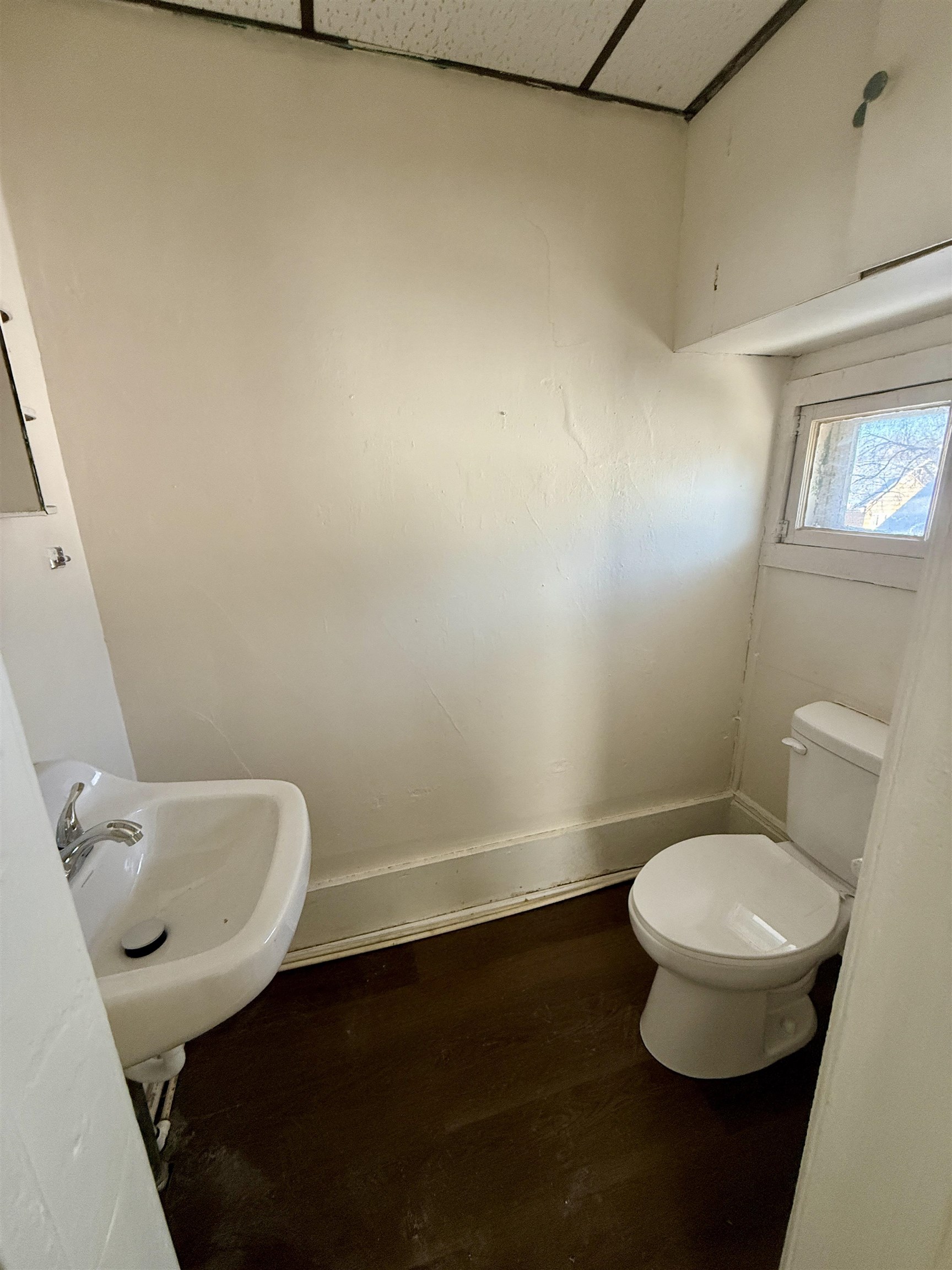 104 Lake Street Marinette, WI 54143 - Photo 16 of 27