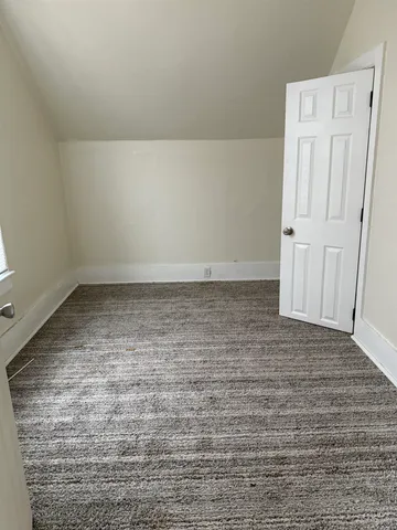 $174,900 | 104 Lake Street, Marinette, WI 54143